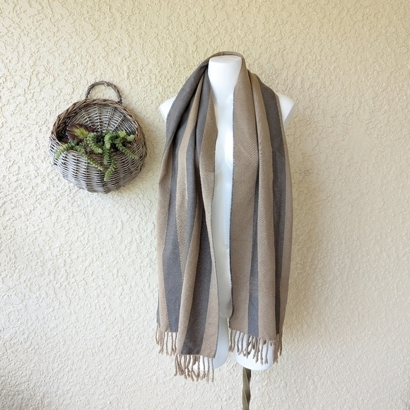 Anichini‎ wool scarf - Picture 1 of 4